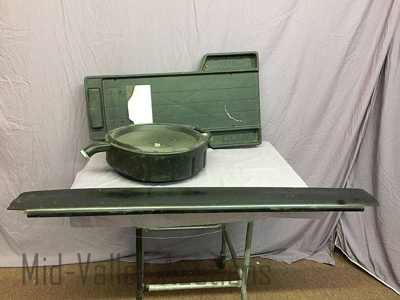 lot 14 image: Mechanics creeper, oil drain, bug shield