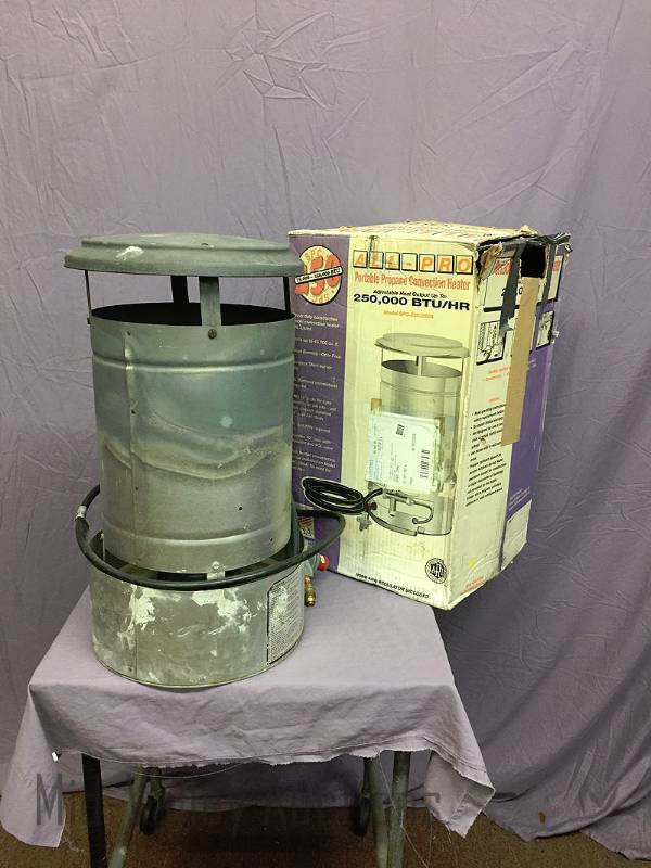 lot 10 image: Portable propane convection heater