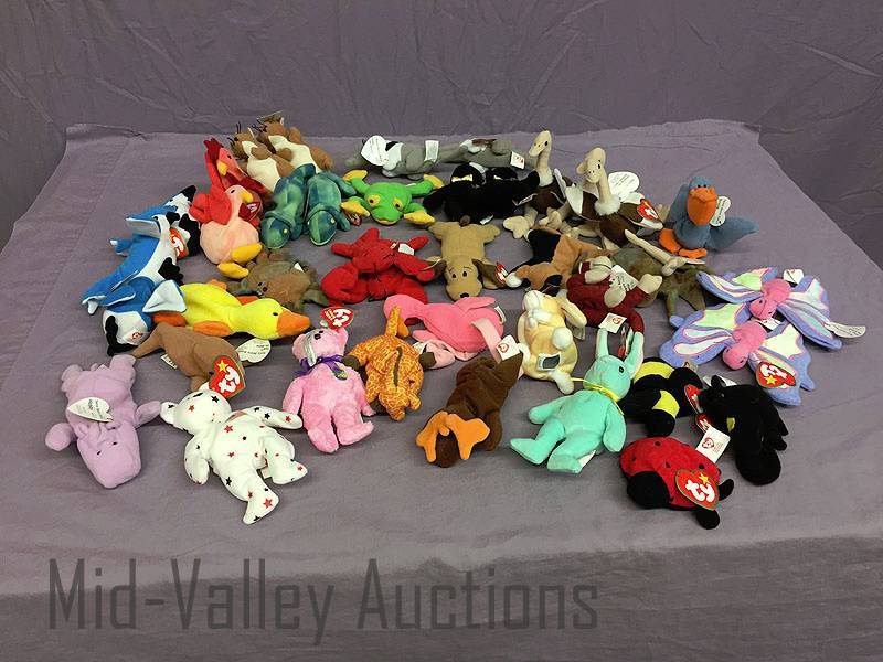 lot 29 image: Large lot of Mini Ty Beanie Babies