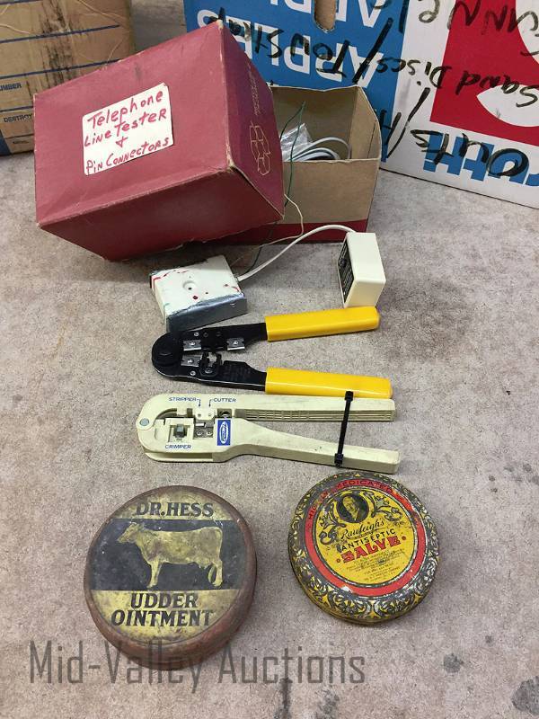 lot 58 image: Telephone Assortment