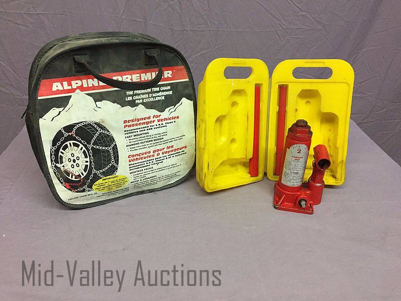 lot 79 image: Hydraulic Jack & Tire chains