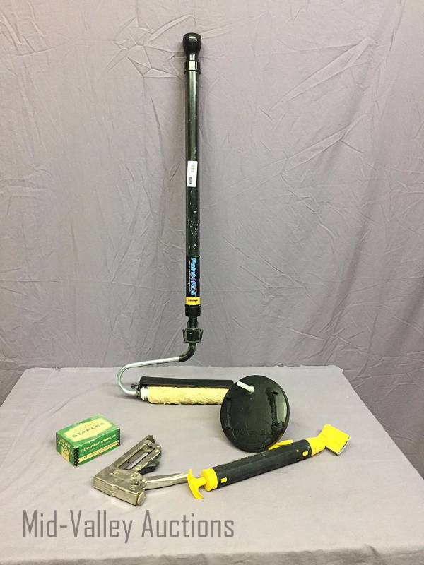 lot 83 image: Wagner paint roller & Duo-Fast stapler