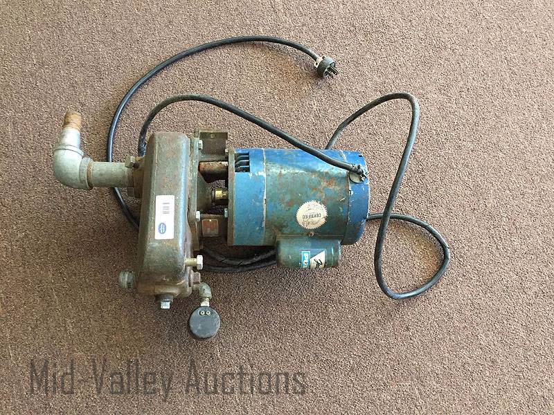 lot 86 image: Jacuzzi pump