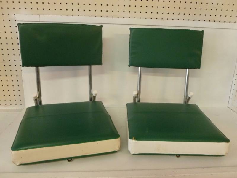 lot 81 image: Stadium Seats