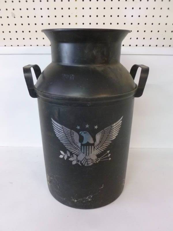lot 82 image: Garbage Can