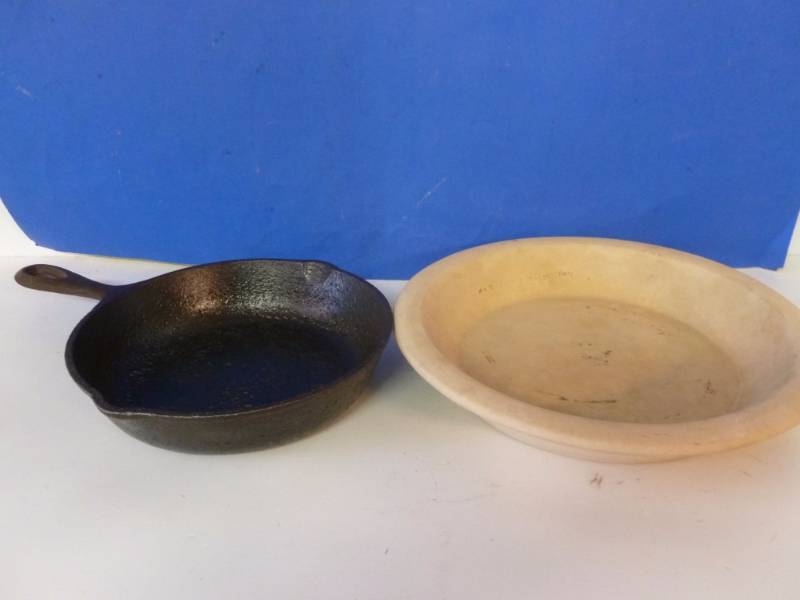lot 91 image: Cast Iron Pan