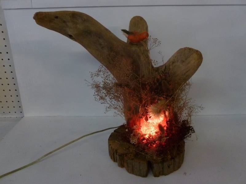 lot 96 image: Driftwood Lamp