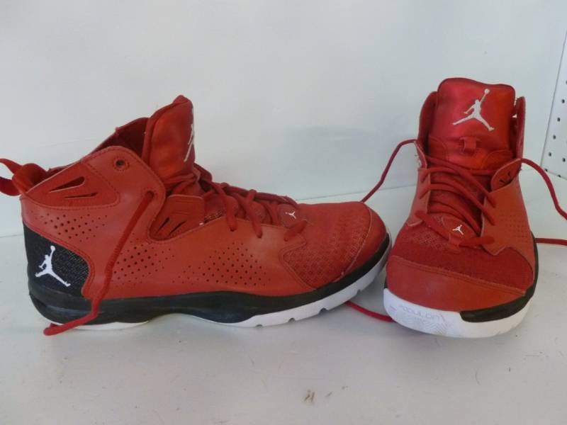 lot 101 image: Nike Air Jordan Shoes