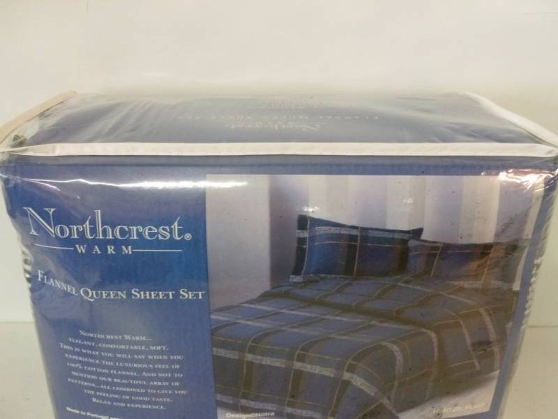 lot 102 image: Flannel Sheet Set