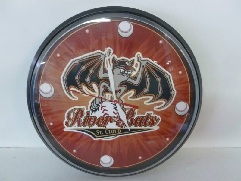 lot 144 image: Clock