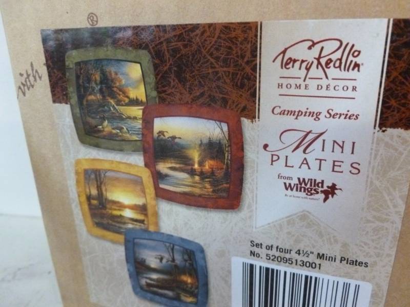 lot 150 image: Terry Redlin Plate Set