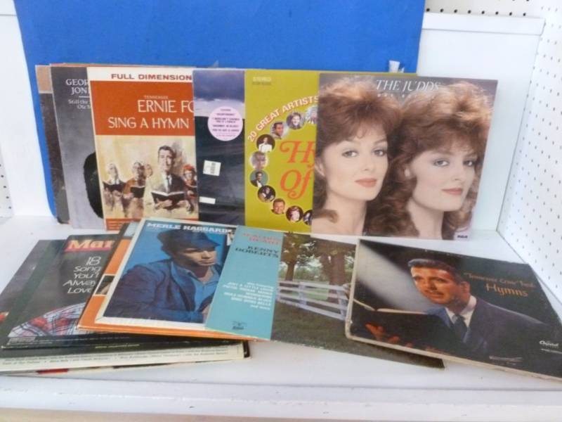 lot 222 image: Record Albums