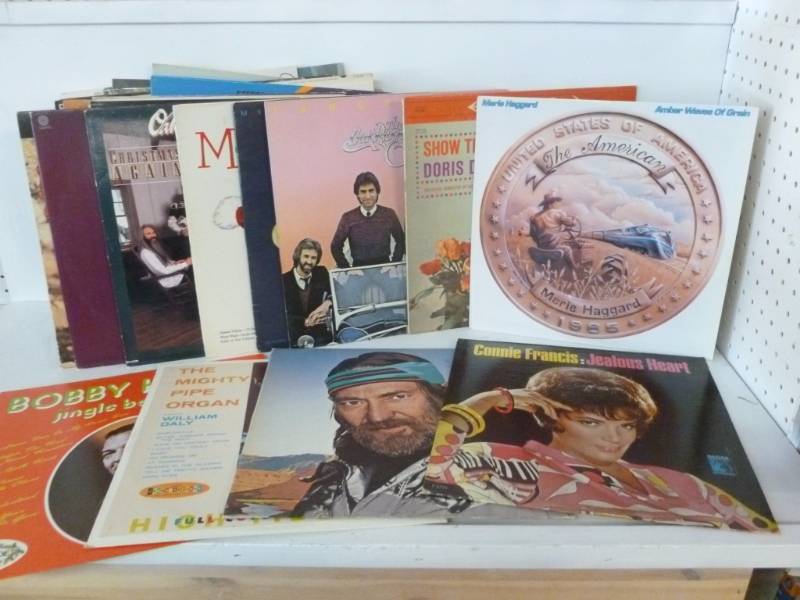lot 224 image: Record Albums