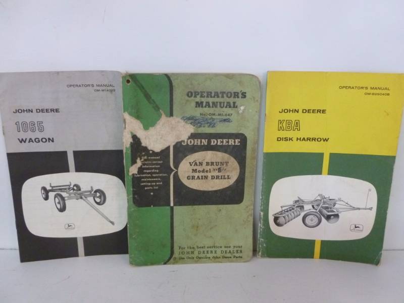 lot 237 image: Vintage Manuals