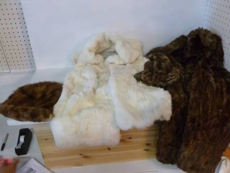lot 244 image: Vintage Fur