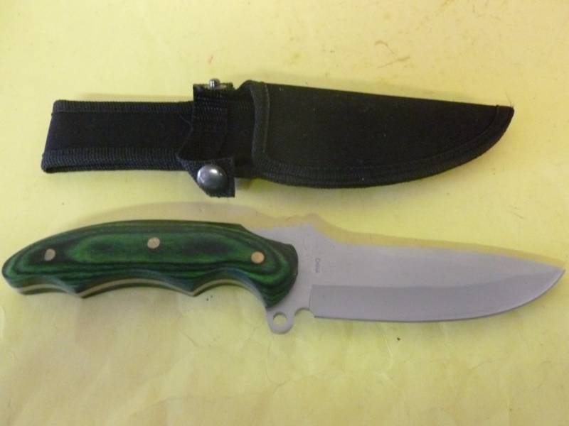 lot 255 image: Hunting Knife