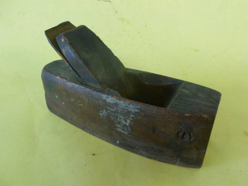 lot 257 image: Antique Block Plane