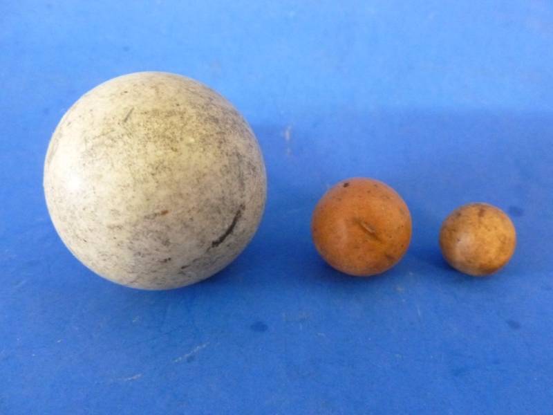 lot 261 image: Vintage Clay Marbles