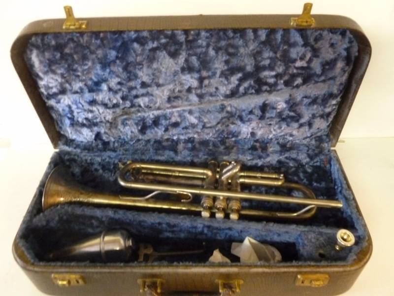 lot 277 image: Vintage Trumpet