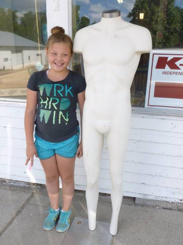 lot 279 image: Floor Manikin