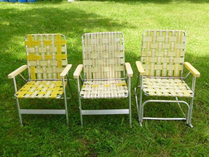 lot 310 image: Lawn Chairs