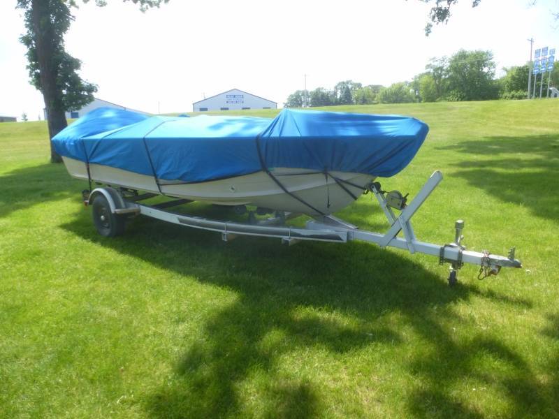 lot 1 image: 1980 Alumicraft Sylvan Boat