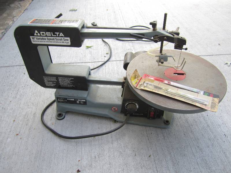 Delta variable speed scroll saw wit...