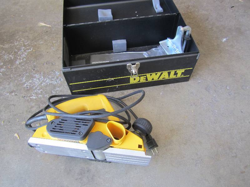 Dewalt electric planer, used very l...