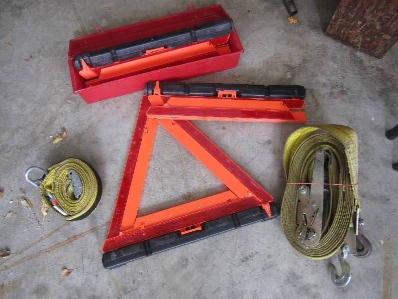 3 emergency DOT reflectors and 2 st...