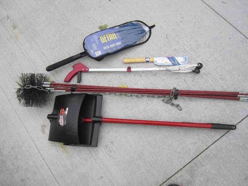Lot of cleaning items, long wire br...
