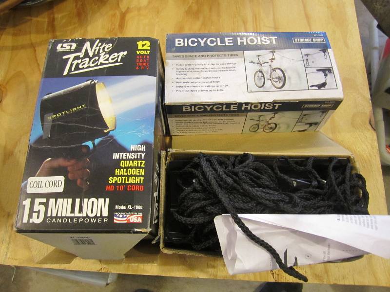 2 bicycle hoists, spotlight...