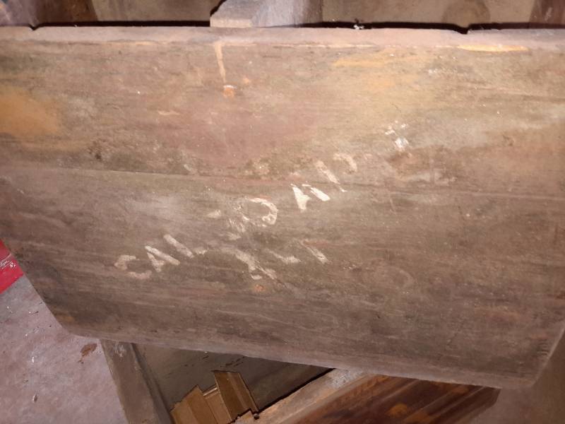 lot 13 image: 2 Vintage Wood boxes