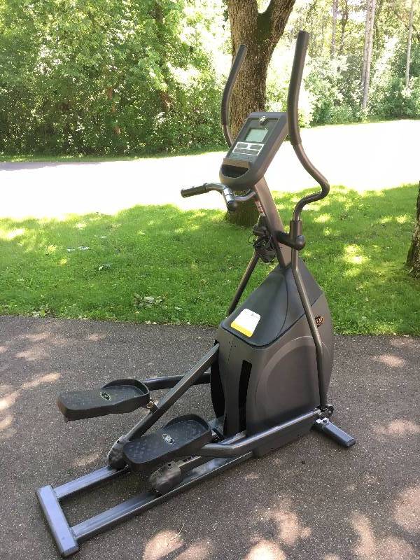 lot 5 image: Horizon EX57 Elliptical