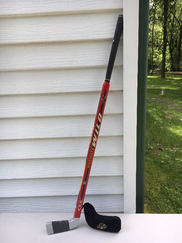 lot 11 image: NEW-MN Wild Putter
