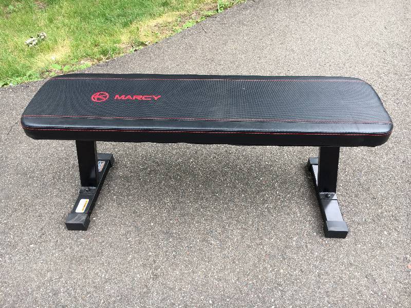 lot 17 image: Marcy Excersise Bench