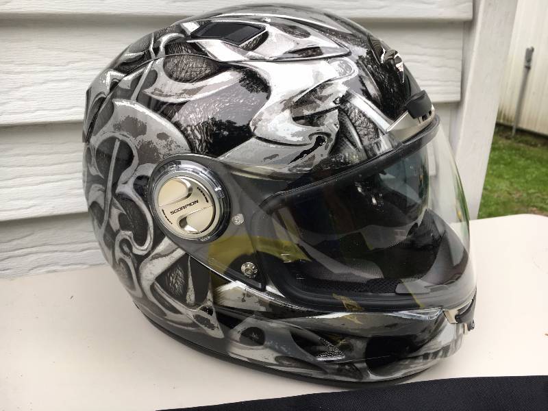 lot 27 image: NEW - Scorpion Motorcycle Helmet