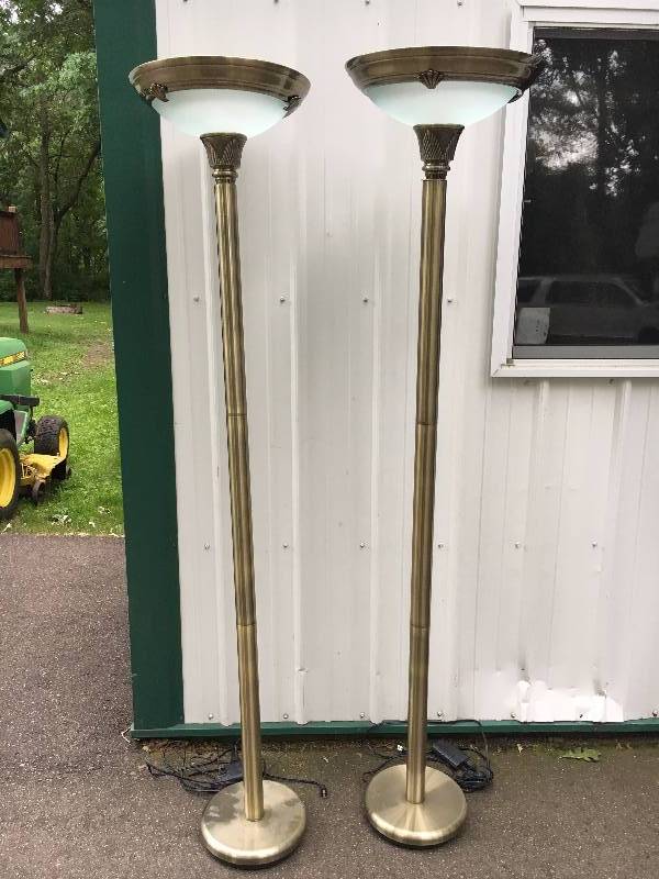 lot 29 image: 2 - Brass Floor Lamps