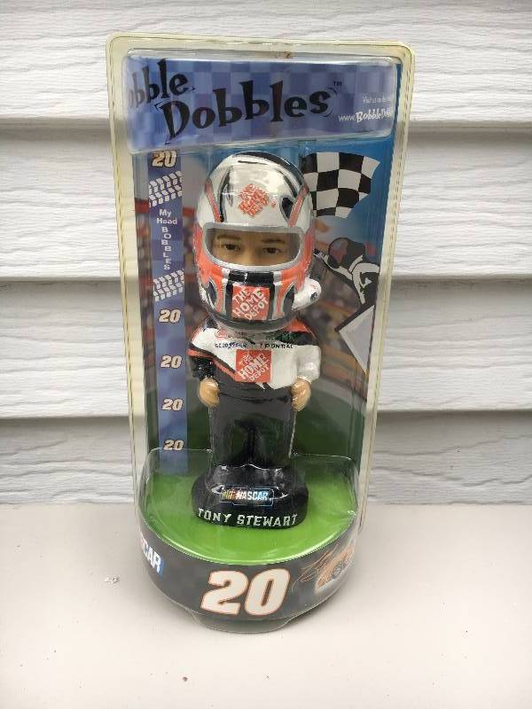 lot 33 image: NEW - Tony Stewart Bobble Head