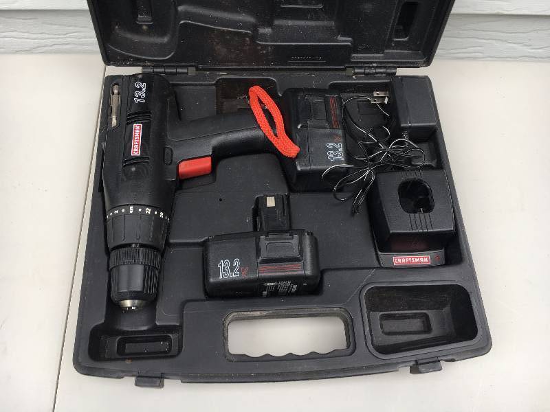 lot 41 image: Craftsman 13.2 volt Electric Drill