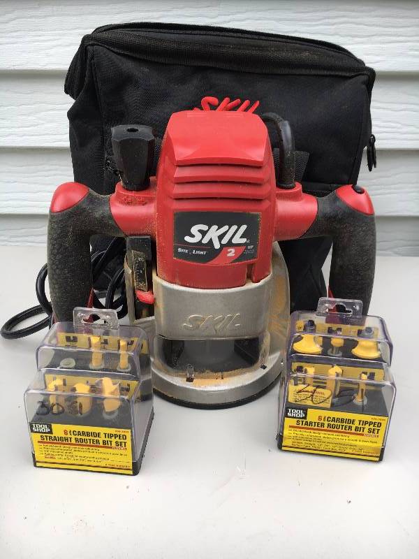 lot 42 image: Skil 2hp Router wlight