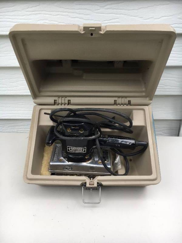 lot 58 image: Craftsmen Electric Sander