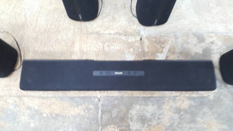 lot 62 image: FOR PARTS  BROKEN Phillips Bluetooth Surround Sound System