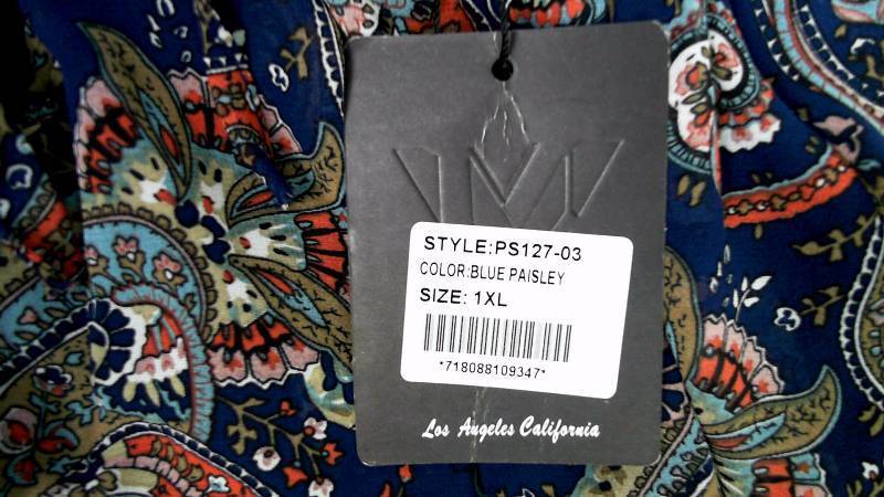 lot 38 image: Plus Size Desiree WM Blouse Blue Paisley - Size 1X