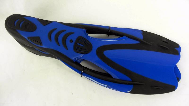 lot 41 image: U.S. Divers Proflex Swim Fins  Flippers - Size Medium  Large