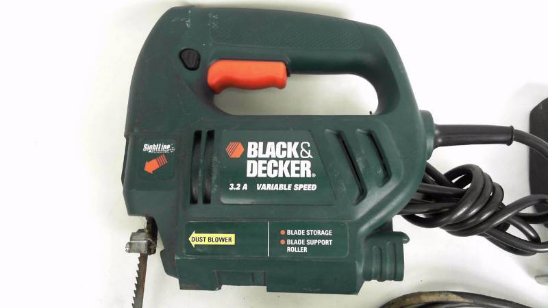 lot 76 image: 3 pc. Woodworking Tool Lot - Dewalt , Black & Decker