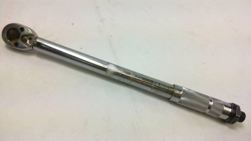 lot 80 image: Ratcheting Torque Wrench