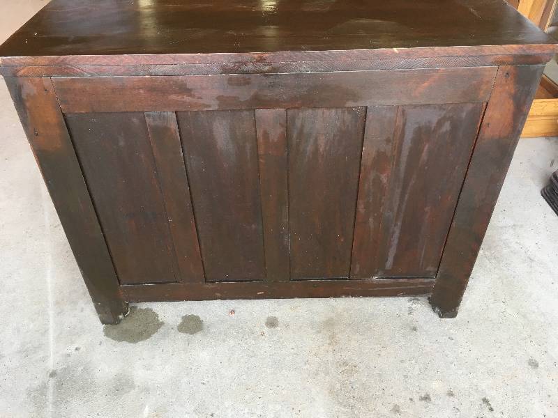 lot 27 image: ANTIQUE DRESSER