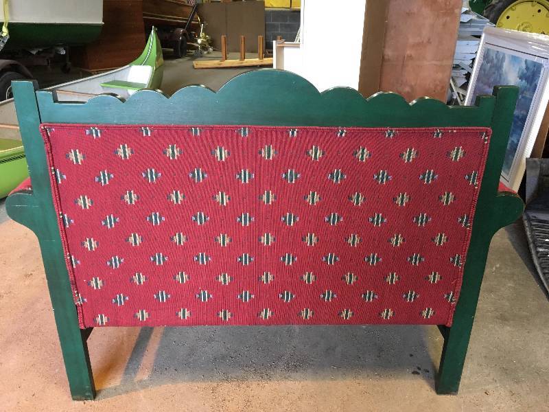lot 31 image: LOUNGE