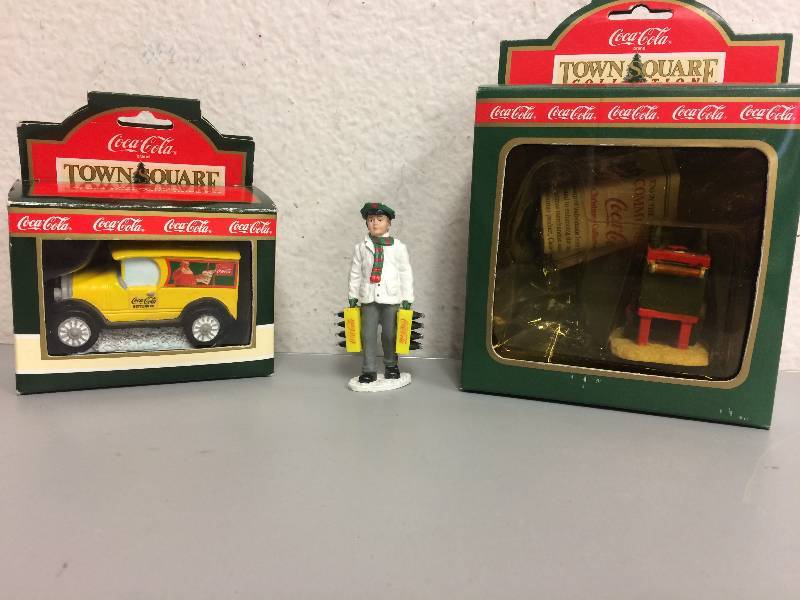 lot 18 image: Coca-Cola Town Square Figurines