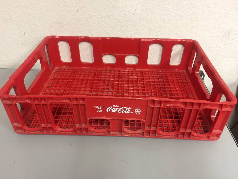lot 29 image: Coca-Cola Case